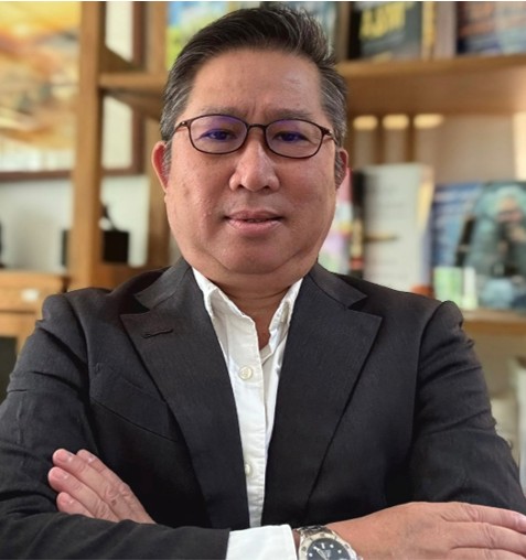 Portrait of Tuyen Ho